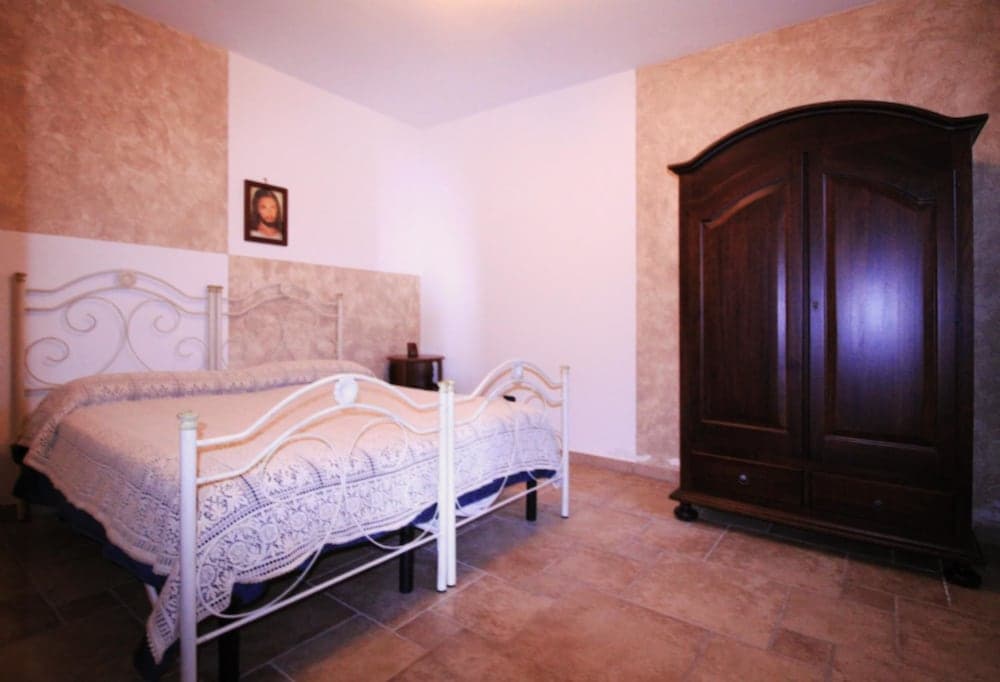 Foresta Forte Casa in Pietra Vicino al Ciolo