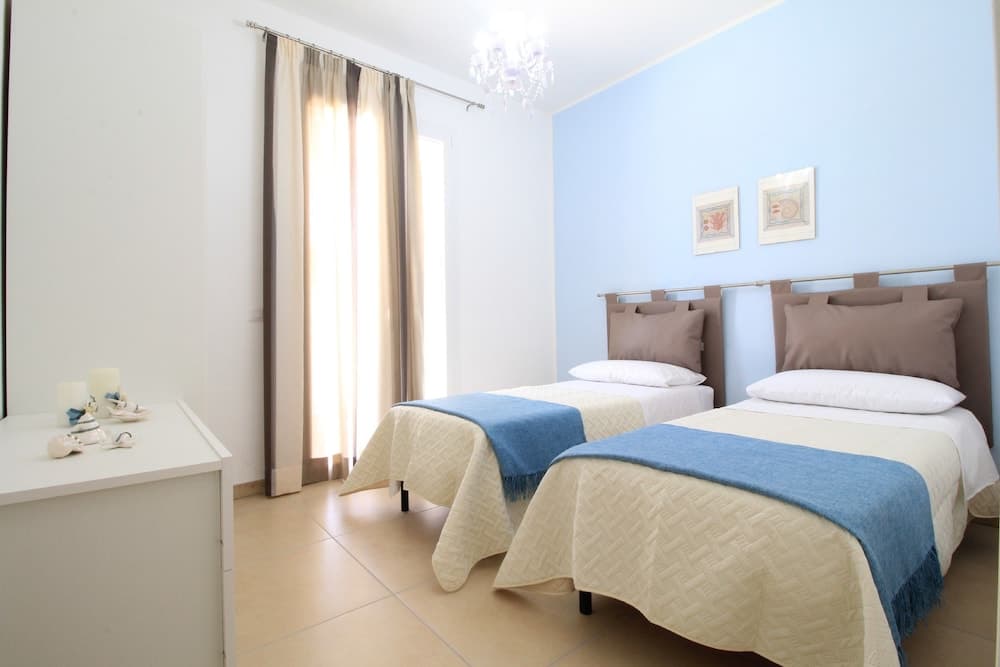 Elcisia Luxe Beach House