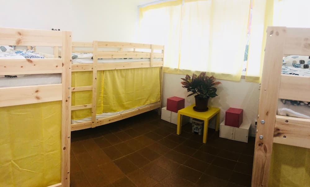 Cascais Terrace Fruit Point - Hostel