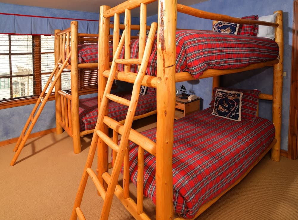 Enclave #193 3 Bedroom Home by Redawning