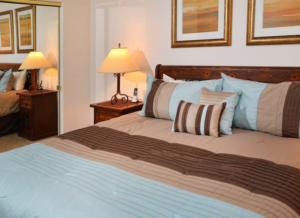 Aspenwood #210 2 Bedroom Condo