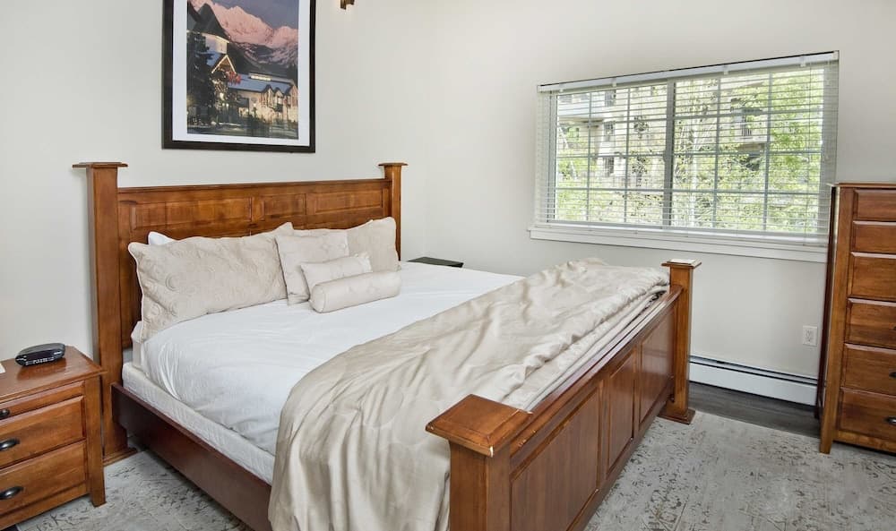 9 Vail Rd. #26 3 Bedroom Condo by RedAwning