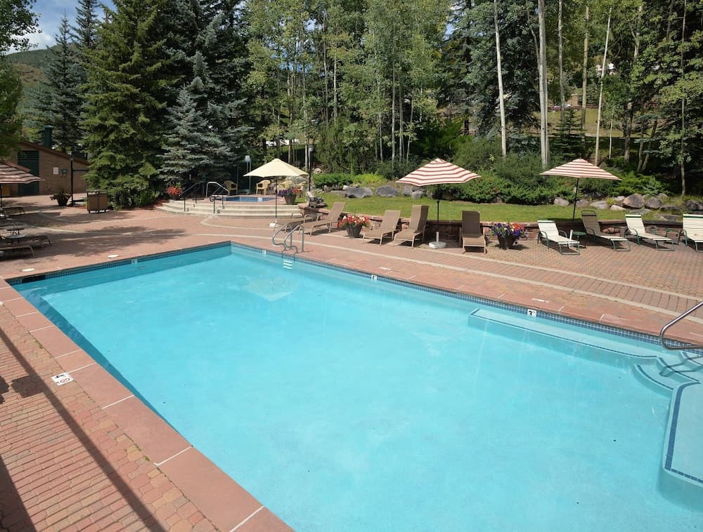 Vantage Point 209 1 Bedroom Condo by RedAwning