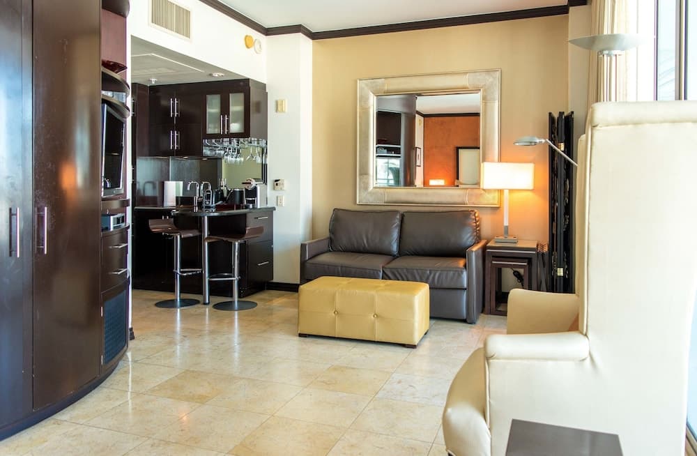 Penthouse De Soleil South Beach - On Ocean Drive Miami Beach Studio Bedroom Condo by RedAwning