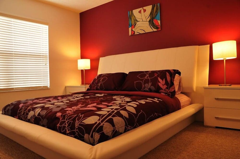 Solana #1 - 7 Bed Villa w/ Private Pool