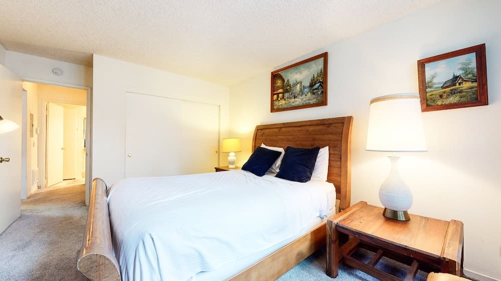 St. Moritz 34 Cozy Centrally Located Condo With Great Complex Amenities by RedAwning