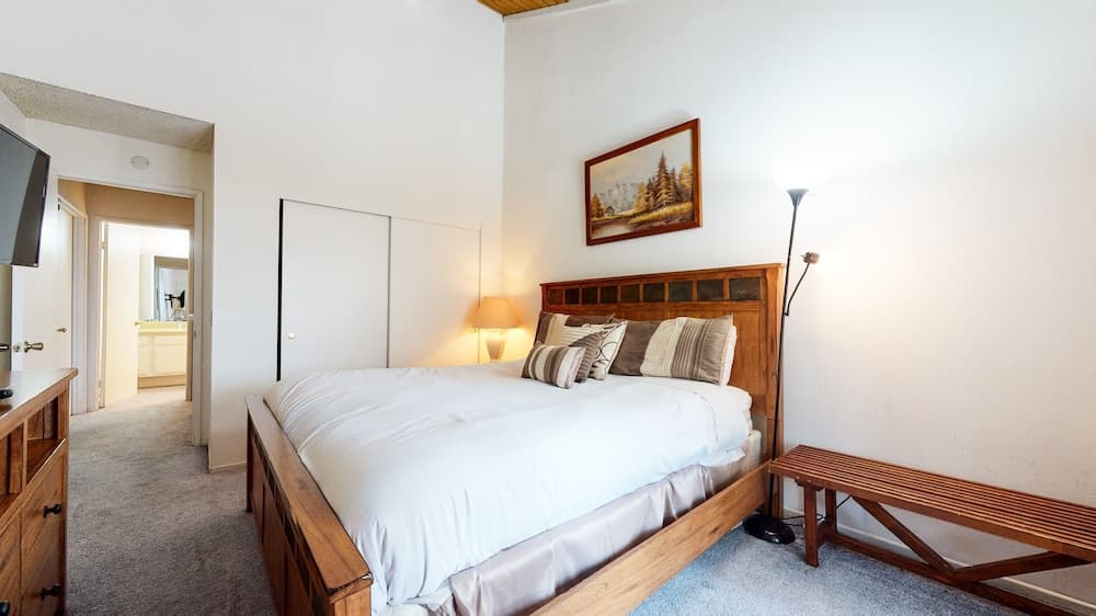 St. Moritz 34 Cozy Centrally Located Condo With Great Complex Amenities by RedAwning