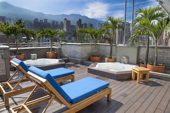 Apartamentos Poblado Alejandría by HOUSY HOST