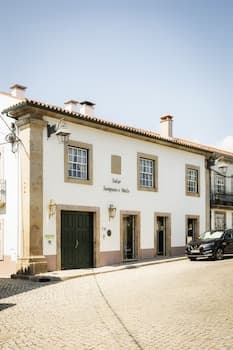 Solar Sampaio E Melo