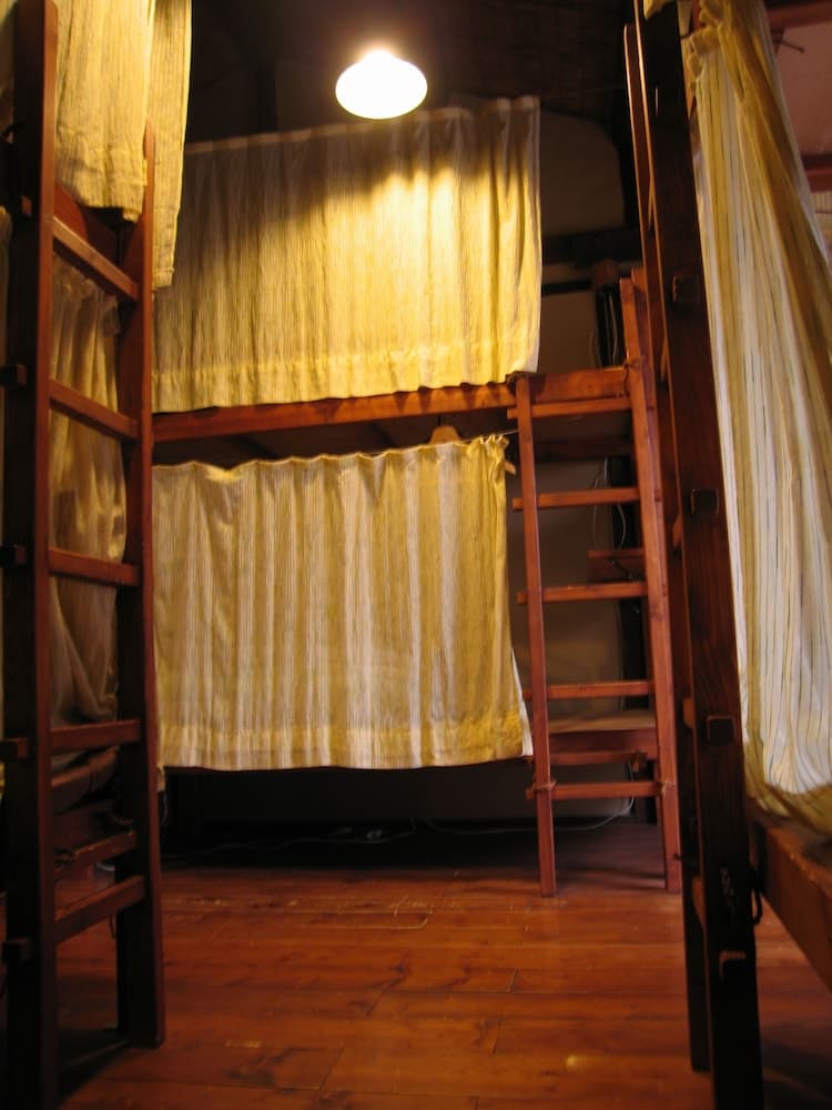 Small World Guest House - Hostel