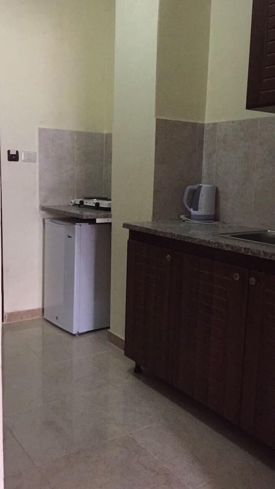 Ikhwa studio apartments -Female guests only-