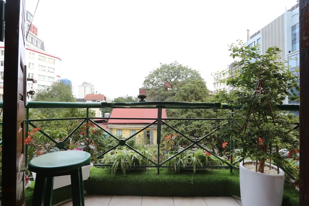 Tuti Lakeside Homestay