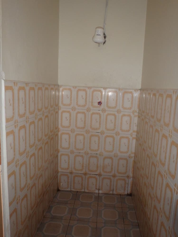 Erishina Guest House