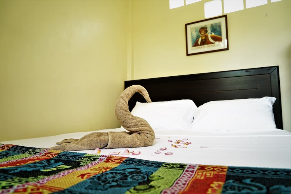 HideAway Dive Hostel