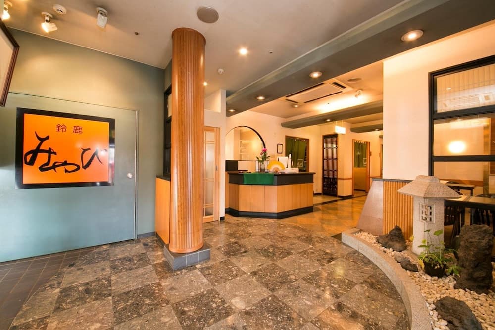 Hotel Green Park Suzuka