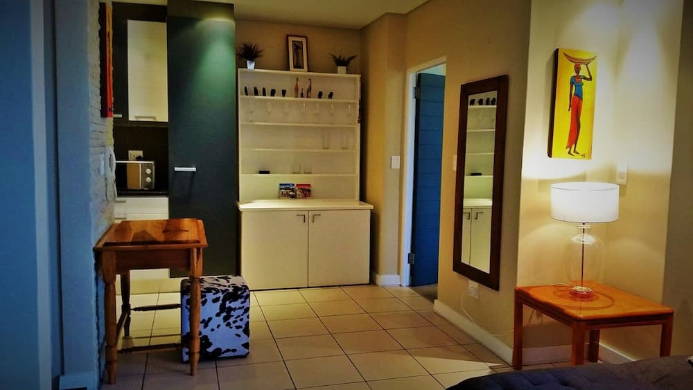 Cape Town Apartment with balcony