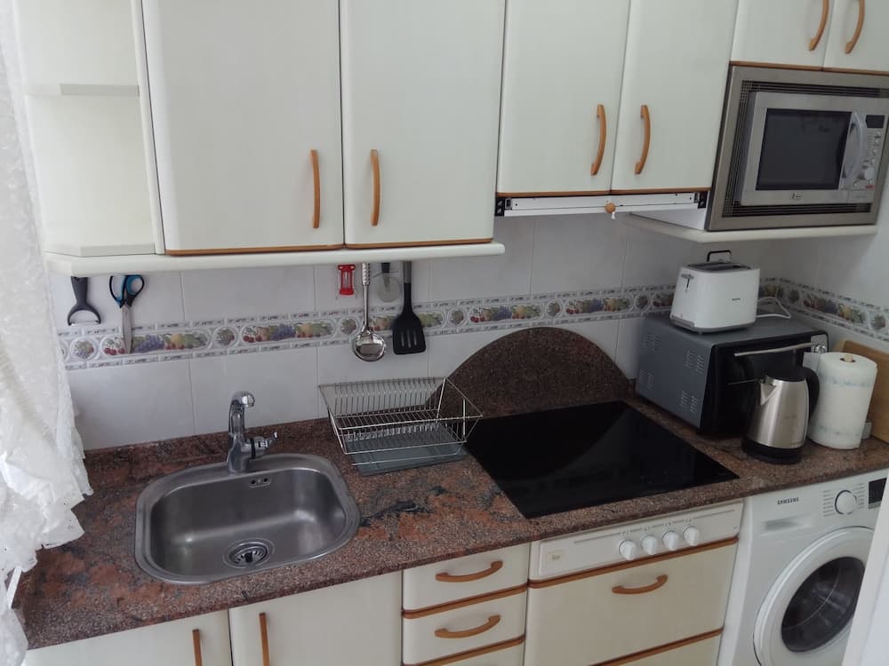 Apartment 1 bedroom 90m Levante Beach