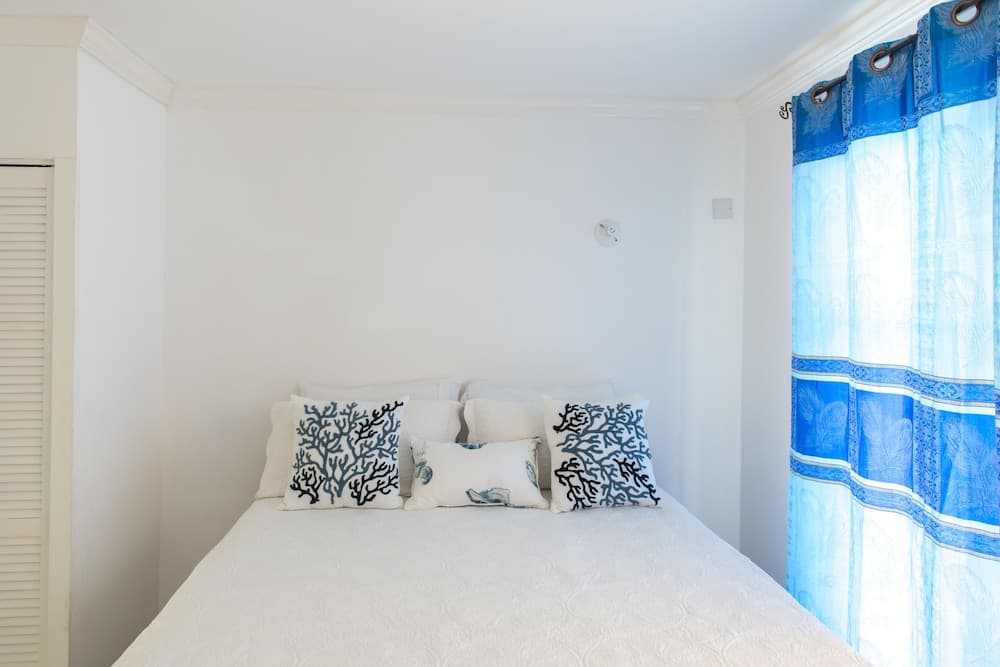 Delight at Little Bay Country Club