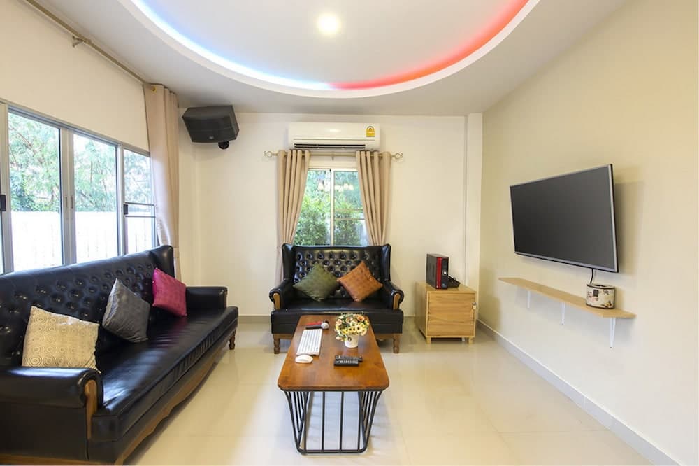 Baan Jing Jai HuaHin Pool Villa