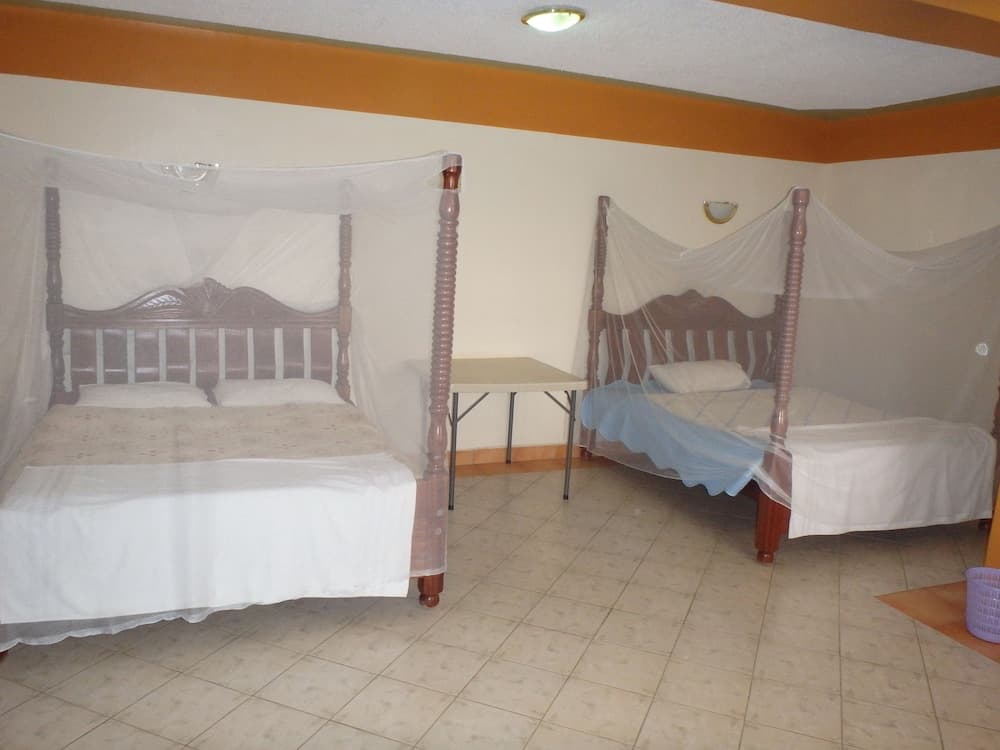 Shield Park Villa Hotel