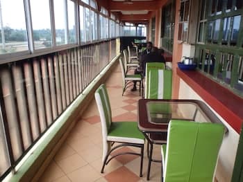 Shield Park Villa Hotel