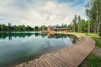 Eco-hotel Izumrudniy les