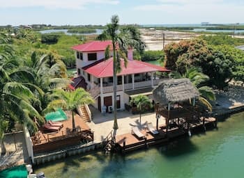 Dolce Cabana Waterfront Suites