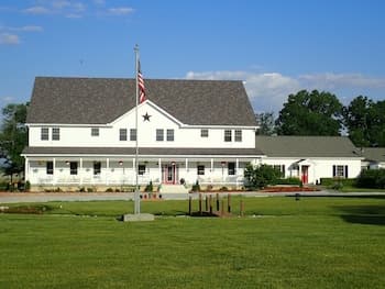 Pleasant Grove Inn