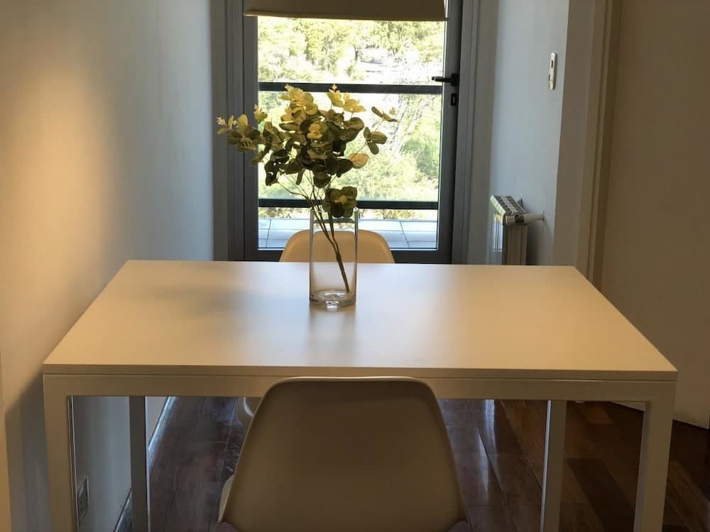 Lugones 203 by Lugar