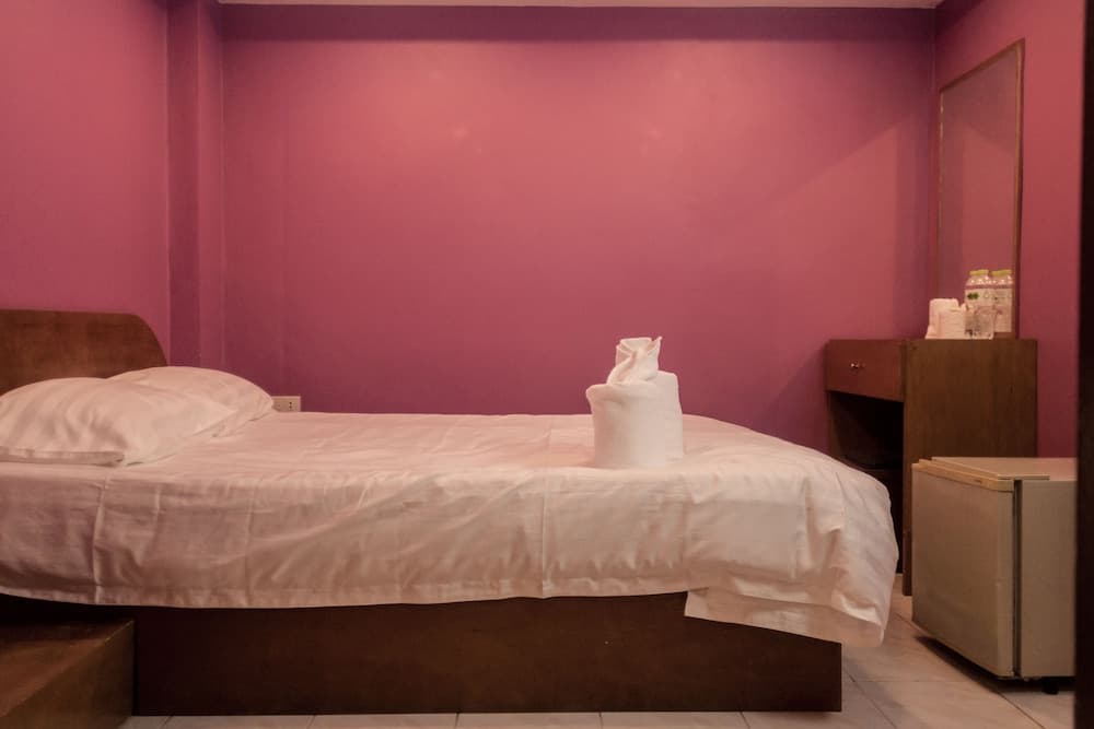 Haveeli Guesthouse and Mujra