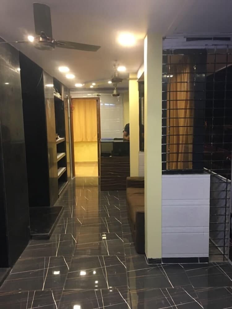 Hotel King Star near VT Station