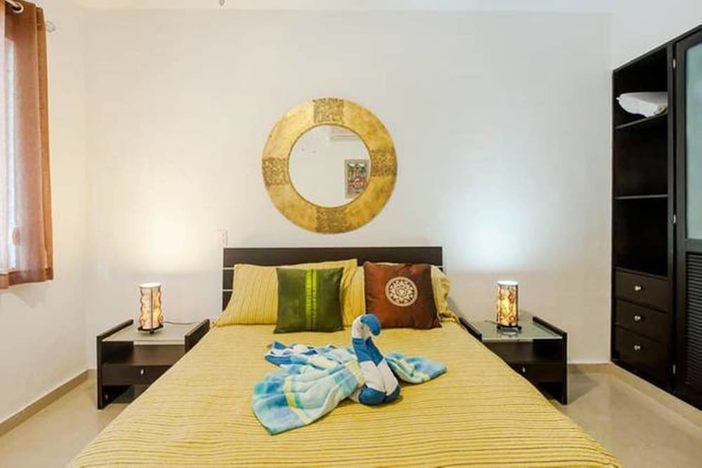 Pelicanos Condominium by ChezPlaya