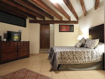 El encanto de Valenciana Studio & garage