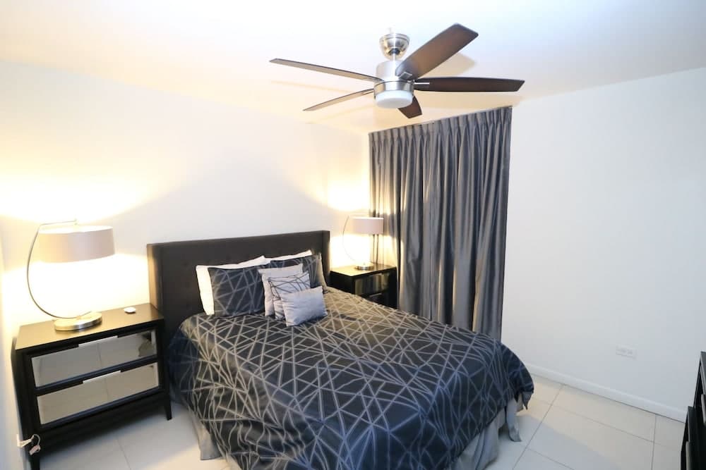 Oceanvista Condominiums by Cheap Getaway