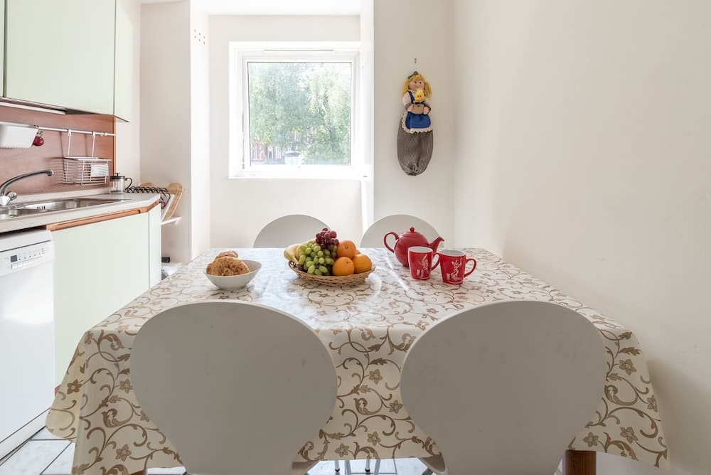 A Place Like Home - Comfortable South Kensington Apartment