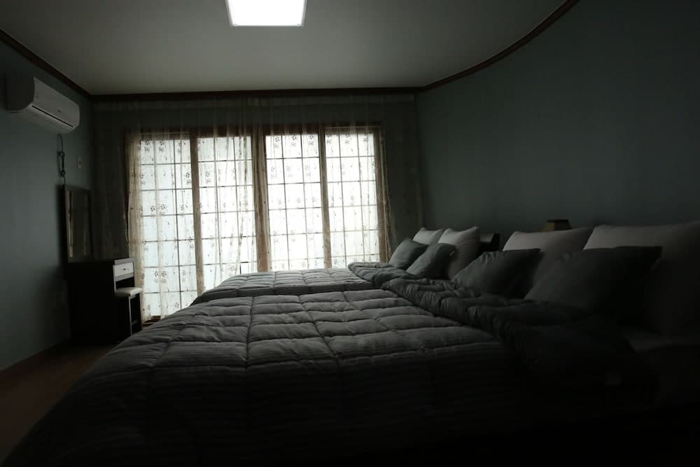 Starlight Ocean Pension