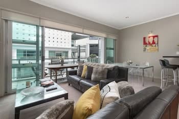 Perfect Location, Viaduct Harbour CBD