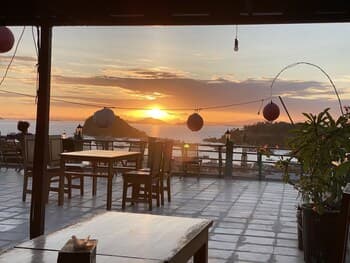 Pesona Restaurant and Room