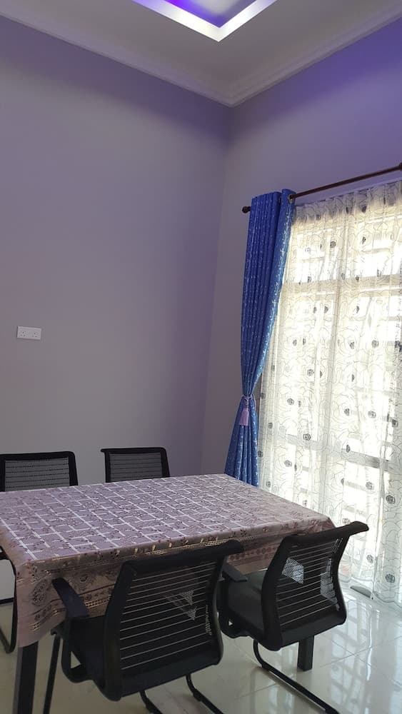 JF Wadi Sofea Homestay