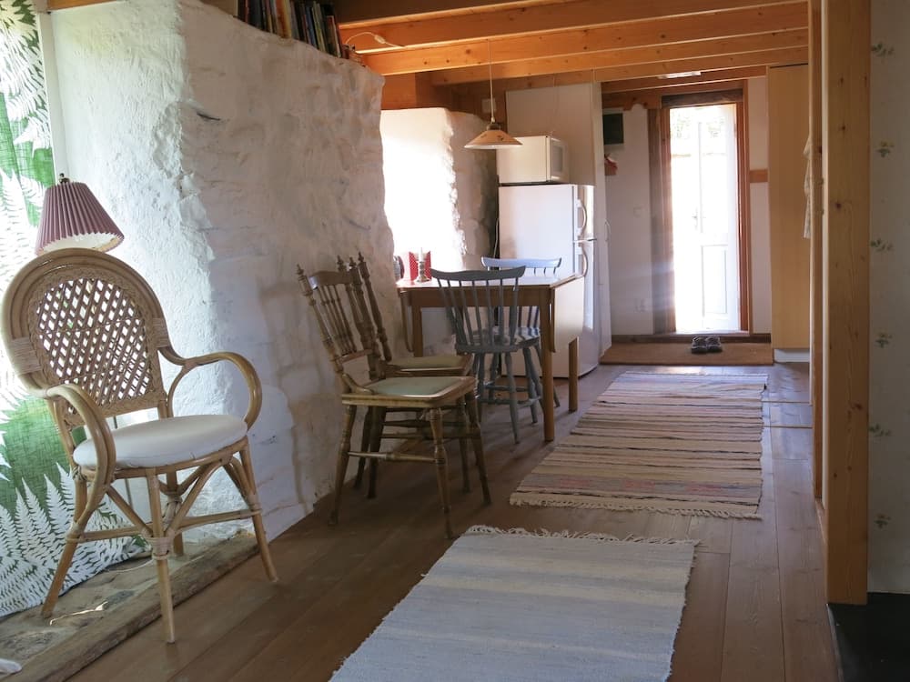 Korsbarsgarden Undantaget