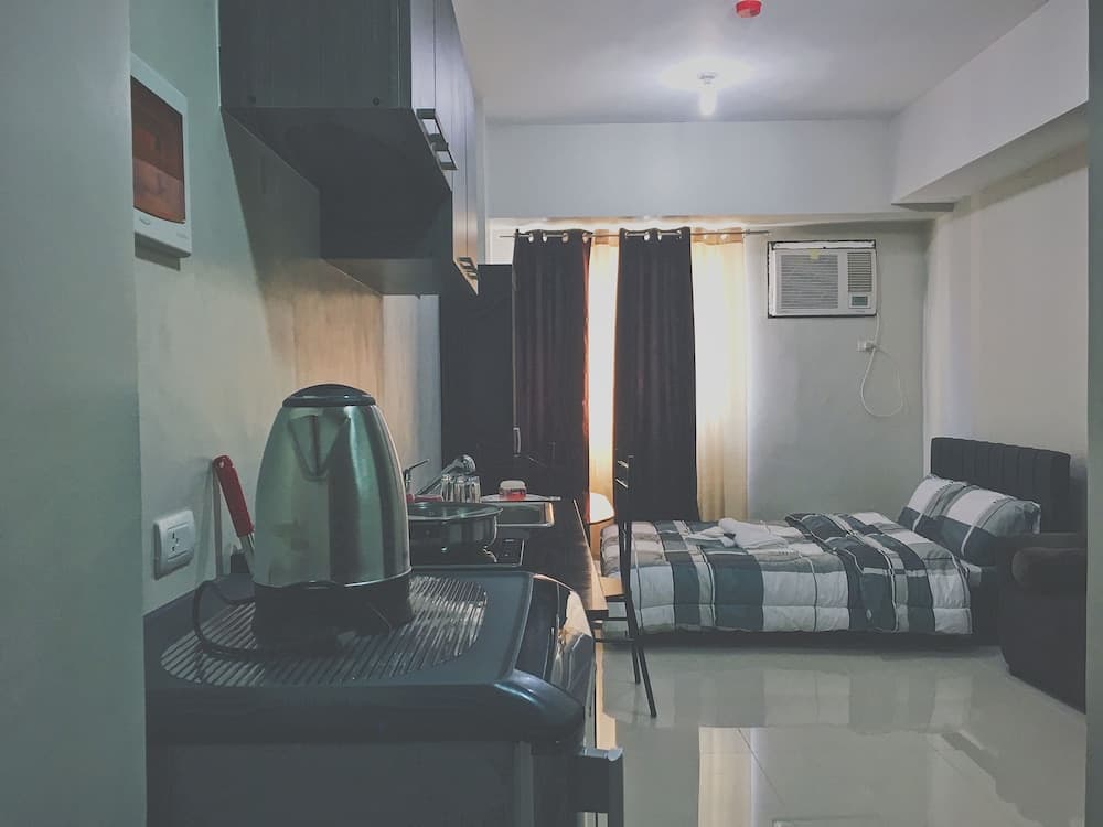 Vista Shaw by Charles