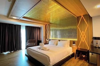 Holatel Hotel Phitsanulok