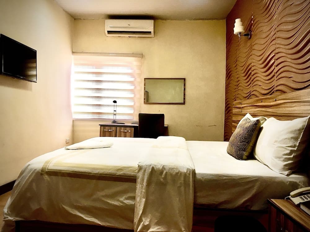 Providence Hotel and Suites