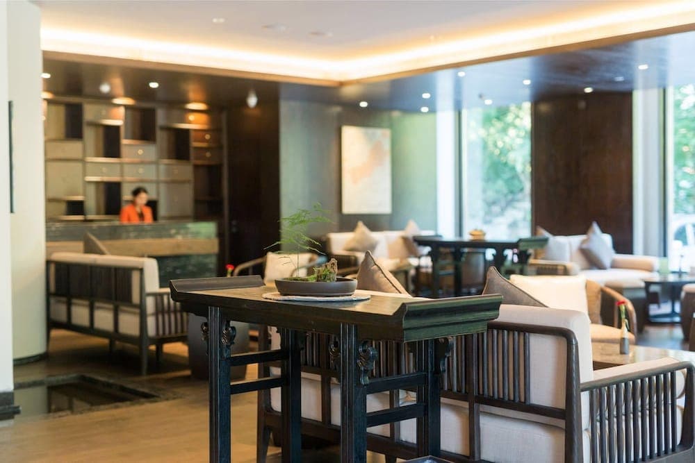 Jiuhua Mountain Dongya Hotel