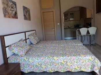 SEAesta Beach Studios