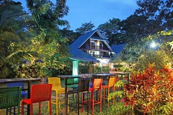 Bamboo Rooms & Cottages by Dang Maria BB