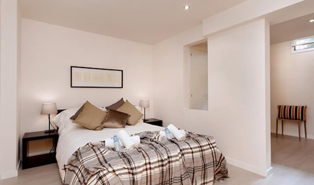 BarcelonaForRent Urban Town Suites