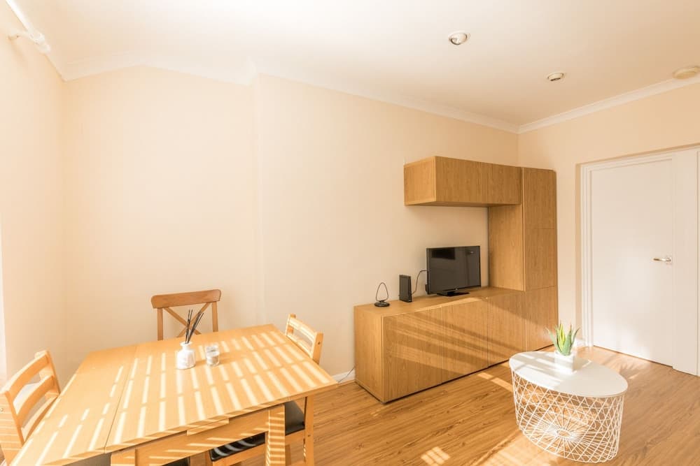 Eson2 - The Martlett Court Residence II