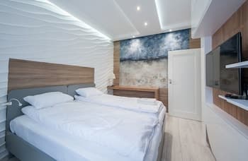 Estate Center Rooms Ilumino