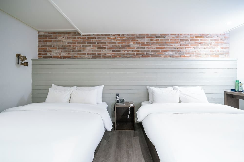 HOTEL YaJa West Gate